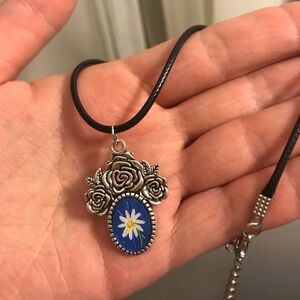 Flower necklace